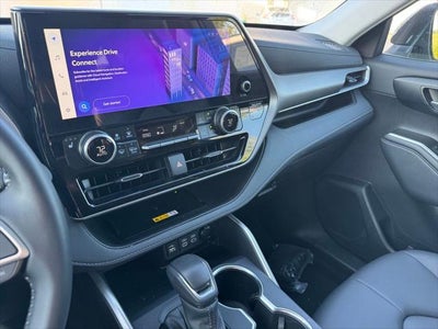 2025 Toyota Highlander Hybrid XLE AWD