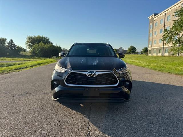 2025 Toyota Highlander Hybrid XLE AWD