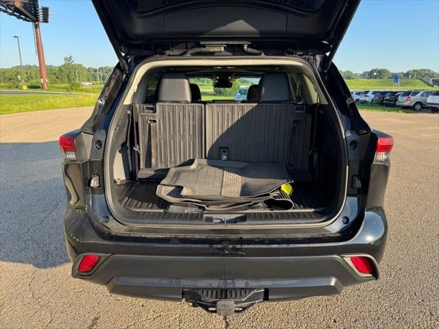 2025 Toyota Highlander Hybrid XLE AWD