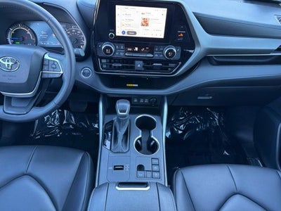 2024 Toyota Highlander Hybrid XLE AWD
