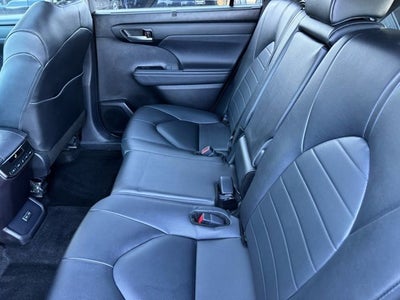 2024 Toyota Highlander Hybrid XLE AWD