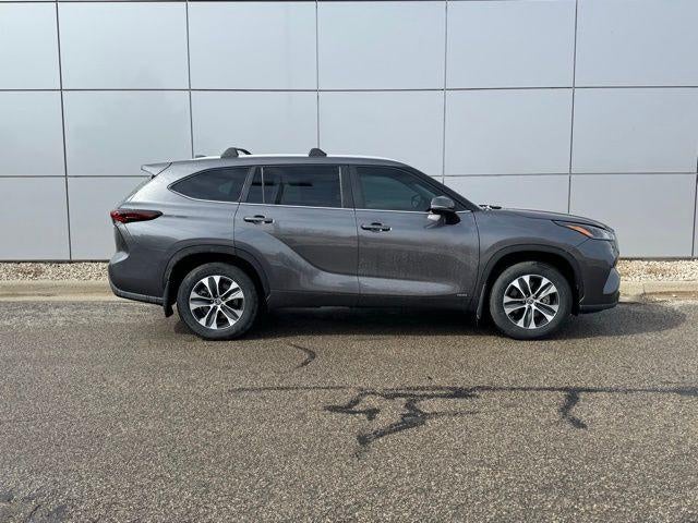 2024 Toyota Highlander Hybrid XLE AWD