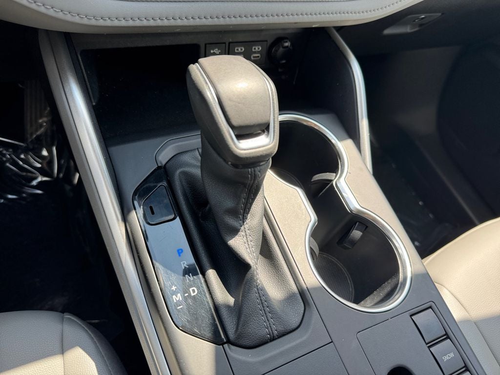 2023 Toyota Highlander XLE FWD