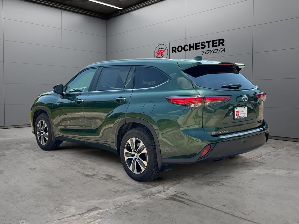 2023 Toyota Highlander XLE FWD