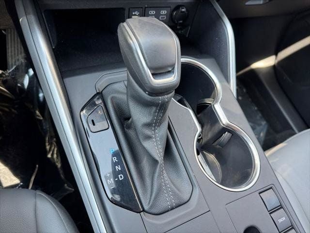 2023 Toyota Highlander XLE FWD