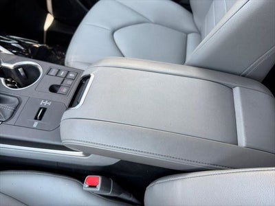 2023 Toyota Highlander XLE FWD