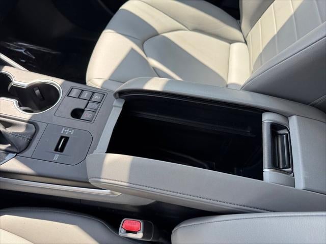 2023 Toyota Highlander XLE FWD