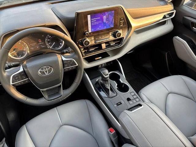 2023 Toyota Highlander XLE FWD