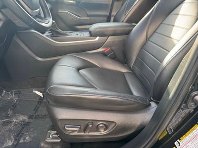2023 Toyota Highlander XLE AWD