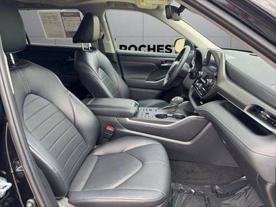 2023 Toyota Highlander XLE AWD