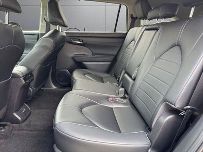 2023 Toyota Highlander XLE AWD