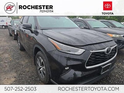 2023 Toyota Highlander XLE AWD