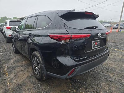 2023 Toyota Highlander XLE AWD
