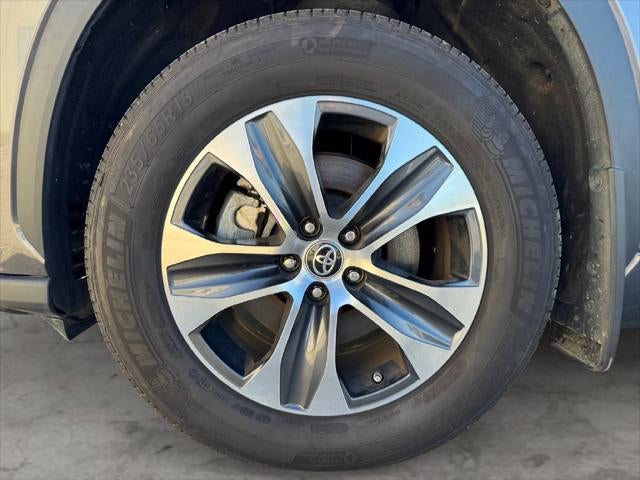 2024 Toyota Highlander XLE AWD