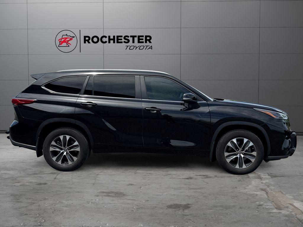 2023 Toyota Highlander XLE AWD