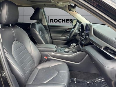 2023 Toyota Highlander XLE AWD