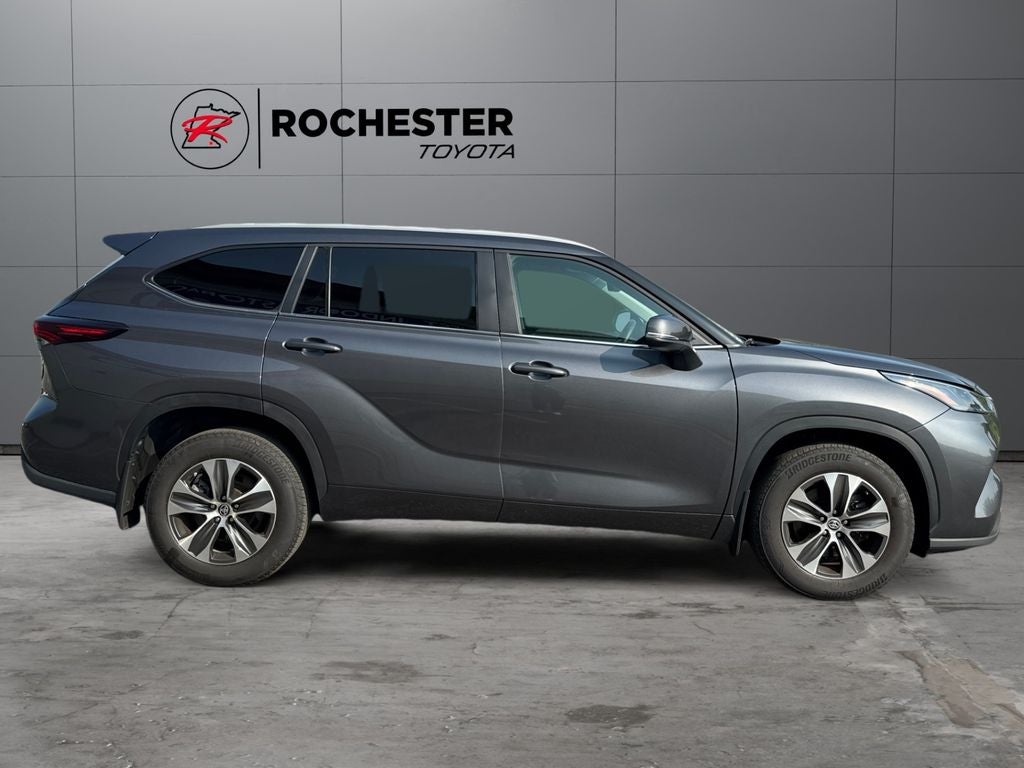 2024 Toyota Highlander XLE AWD