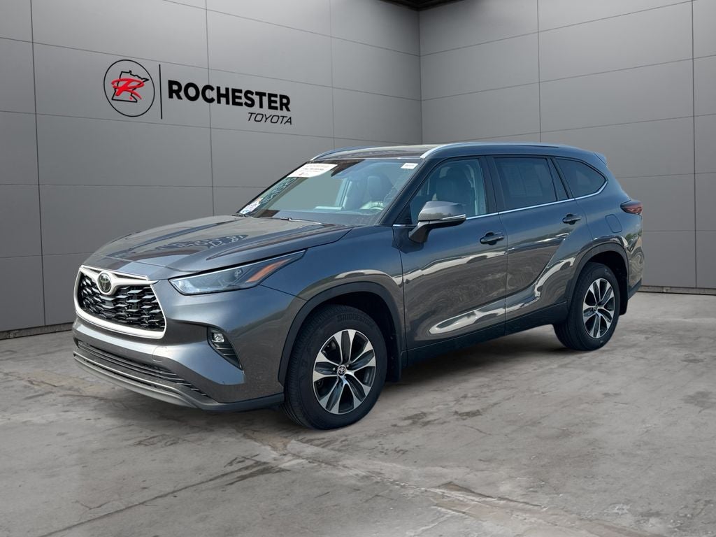 2024 Toyota Highlander XLE AWD
