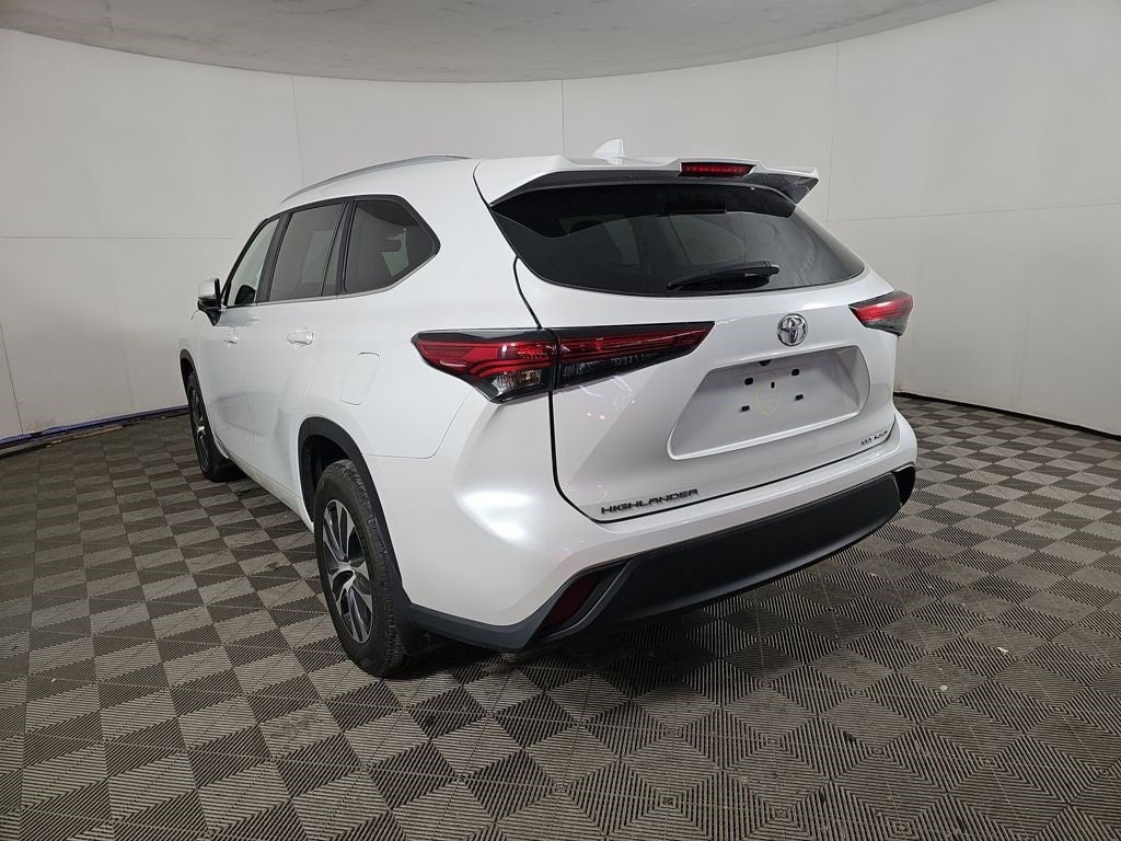 2023 Toyota Highlander XLE AWD