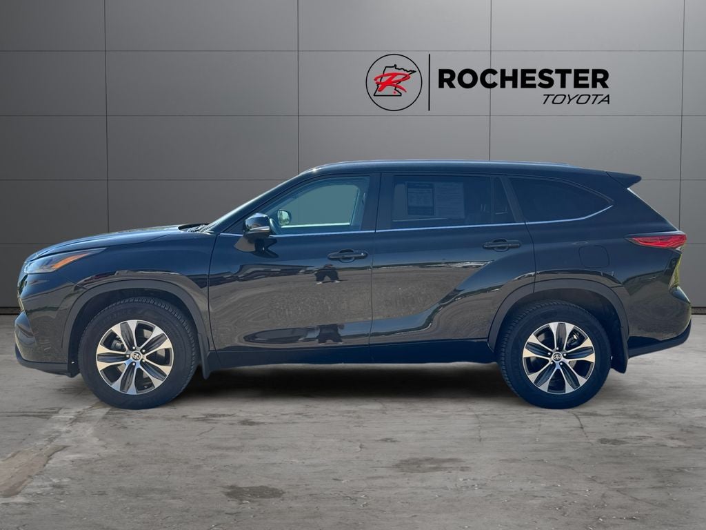 2023 Toyota Highlander XLE AWD