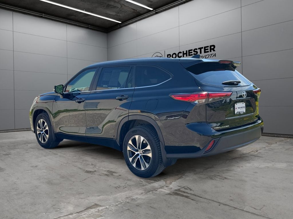 2023 Toyota Highlander XLE AWD
