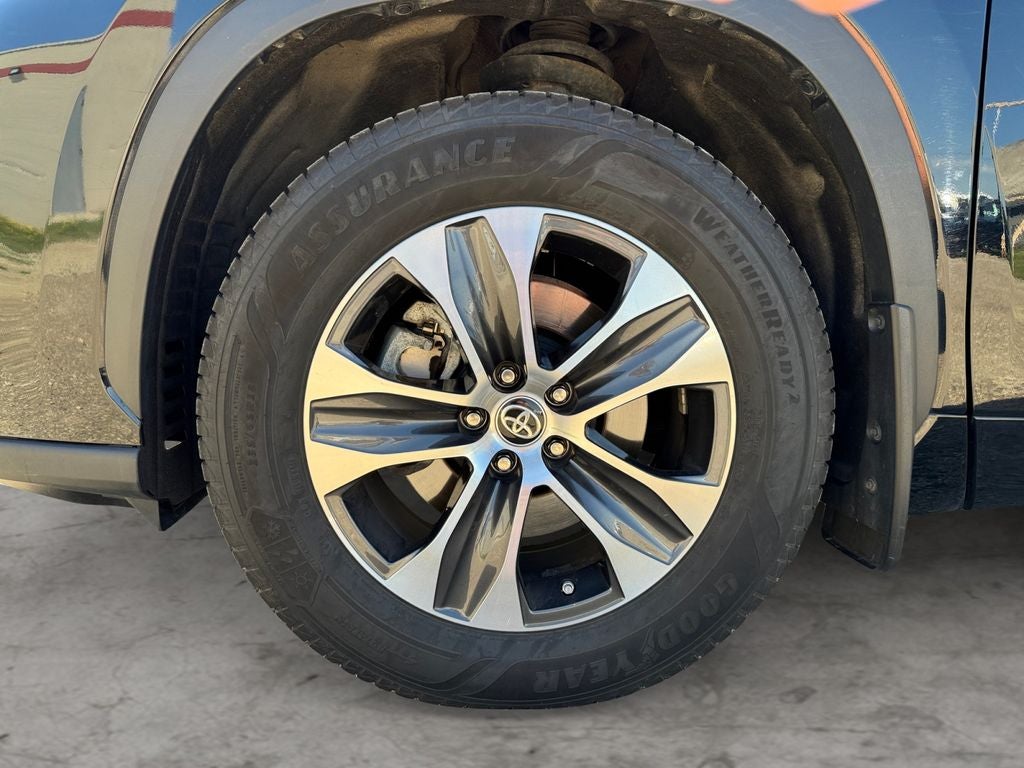 2023 Toyota Highlander XLE AWD