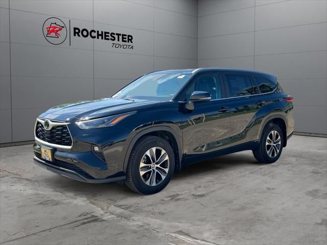 2023 Toyota Highlander XLE AWD