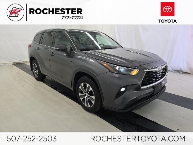 2023 Toyota Highlander XLE AWD