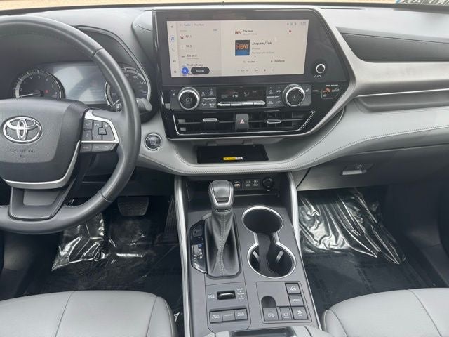 2023 Toyota Highlander XLE AWD