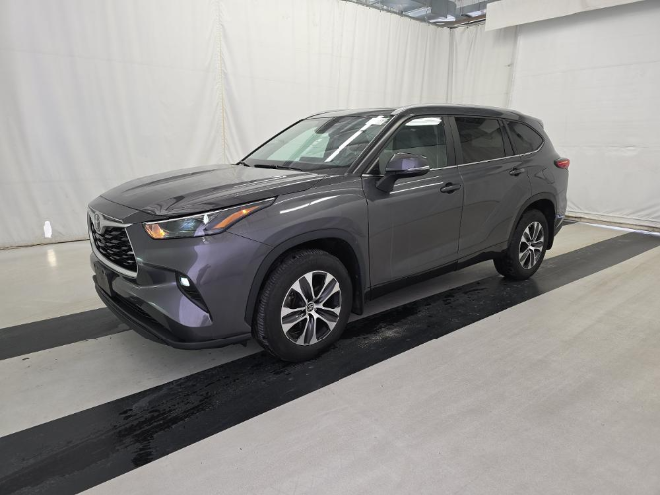 2023 Toyota Highlander XLE AWD
