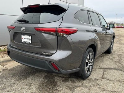 2023 Toyota Highlander XLE AWD