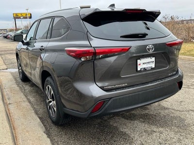 2023 Toyota Highlander XLE AWD