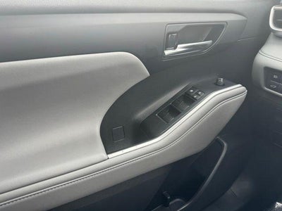 2023 Toyota Highlander XLE AWD