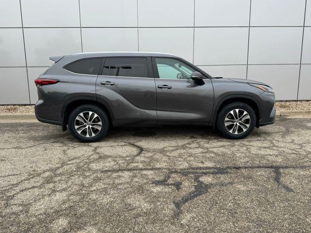 2023 Toyota Highlander XLE AWD