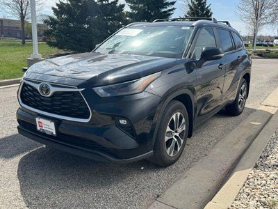 2023 Toyota Highlander XLE AWD