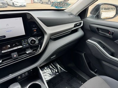 2024 Toyota Highlander LE AWD