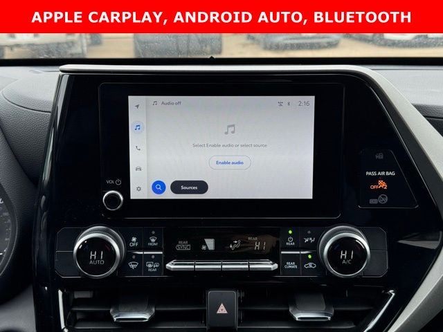 2024 Toyota Highlander LE AWD