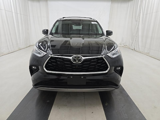 2024 Toyota Highlander Platinum