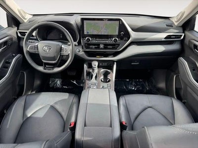 2025 Toyota Highlander Platinum AWD
