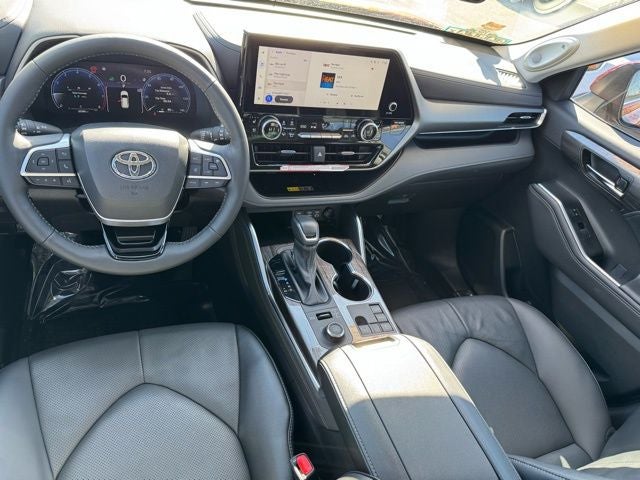 2025 Toyota Highlander Limited AWD