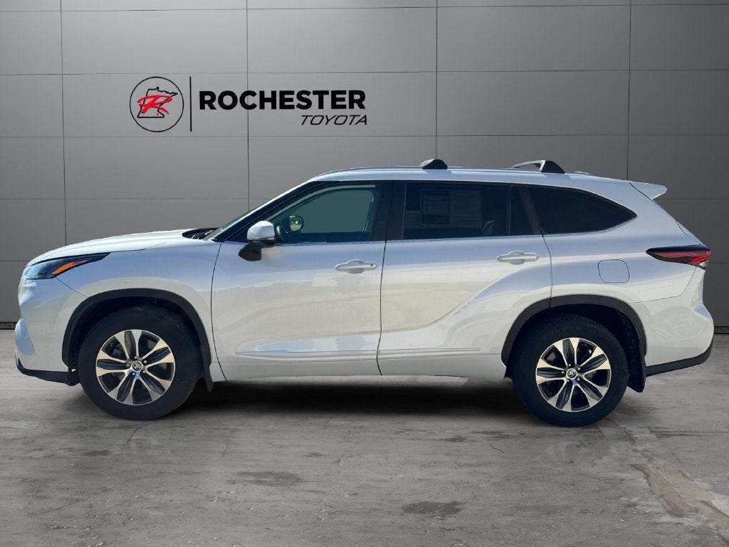 2024 Toyota Highlander XLE AWD