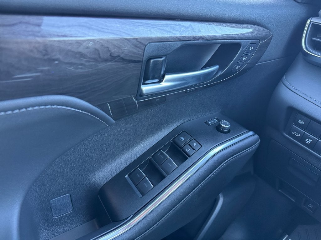 2026 Toyota Highlander Limited AWD