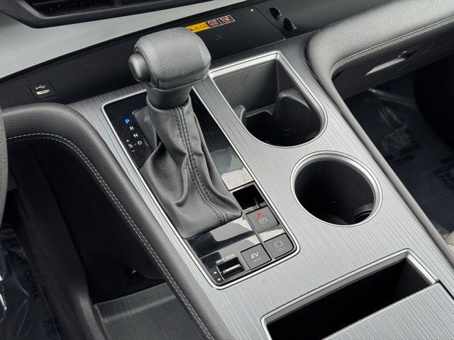 2025 Toyota Sienna LE 8 Passenger