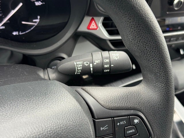 2025 Toyota Sienna LE 8 Passenger