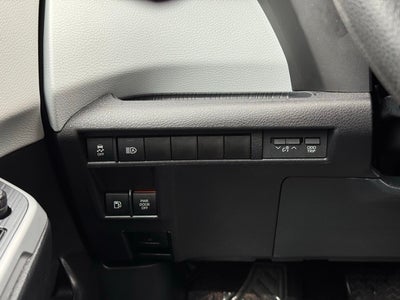 2025 Toyota Sienna LE 8 Passenger