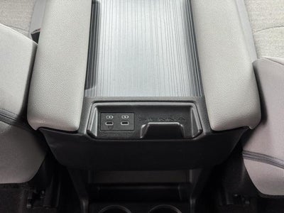 2025 Toyota Sienna LE 8 Passenger