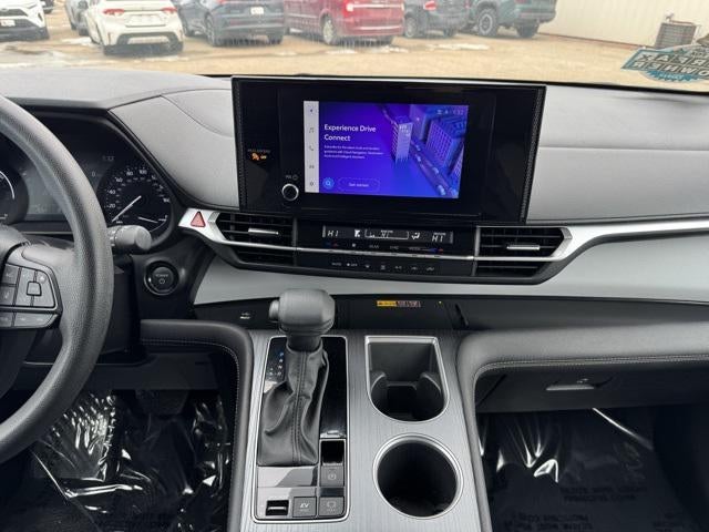 2025 Toyota Sienna LE 8 Passenger