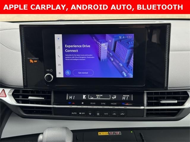 2025 Toyota Sienna LE 8 Passenger