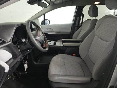2025 Toyota Sienna LE 8 Passenger