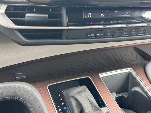 2023 Toyota Sienna LE 8 Passenger